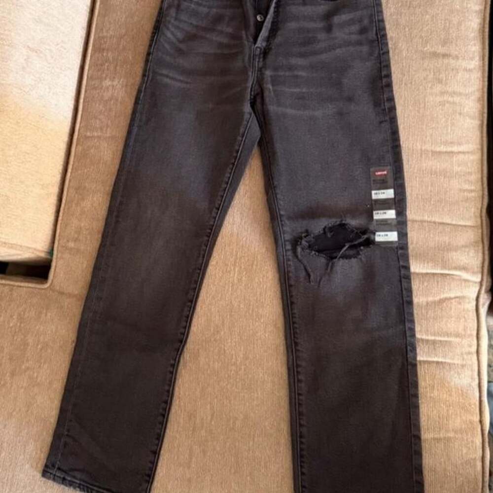 Levi's Wedgie Straight Jeans Black Distressed W28 L28 NWT
